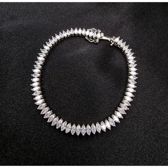 Marquise-Cut Cubic Zirconia Tennis Bracelet 925 Sterling Silver FAS Signed Elega - Picture 2 of 5